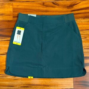 32 Degrees Forest Green Skort